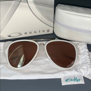 Oakley Women’s Sunglasses